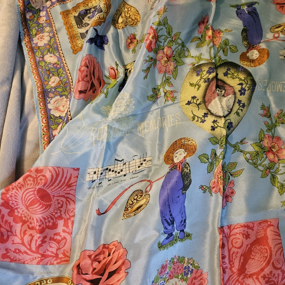 The Vera Studio Musical Scarf